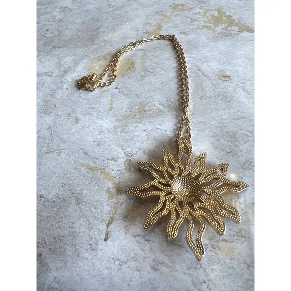 Park Lane Solara Necklace Gold Tone Sunburst Necklace - Picture 4 of 6